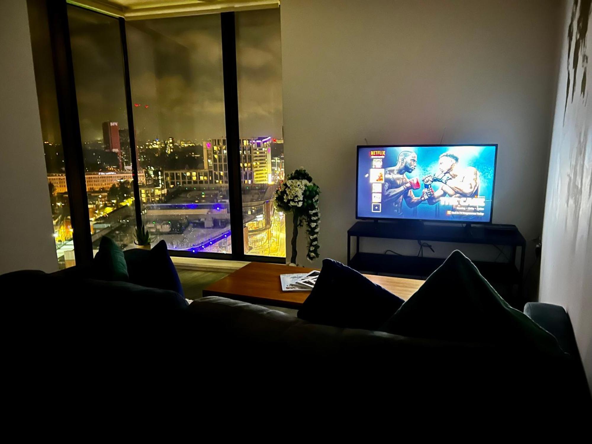 Premium Deals L Last-Minute Stay L 4 Min Walk To Birmingham Central Library L 18Th Floor 2 Bed 2 Bath City Centre Penthouse With Gym & Netflix By Jvt Short Lets 外观 照片